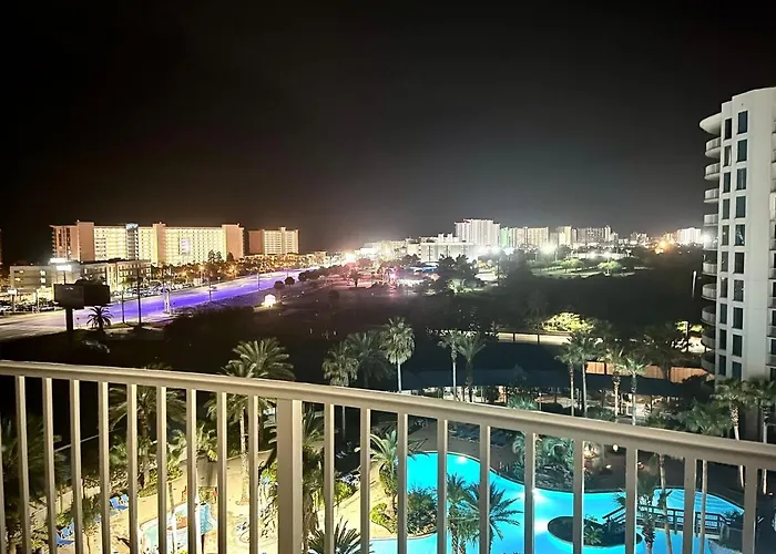 Pink Sunsets At The Palms Of Destin Across From Beach, Heated Pool Shuttle & Dining