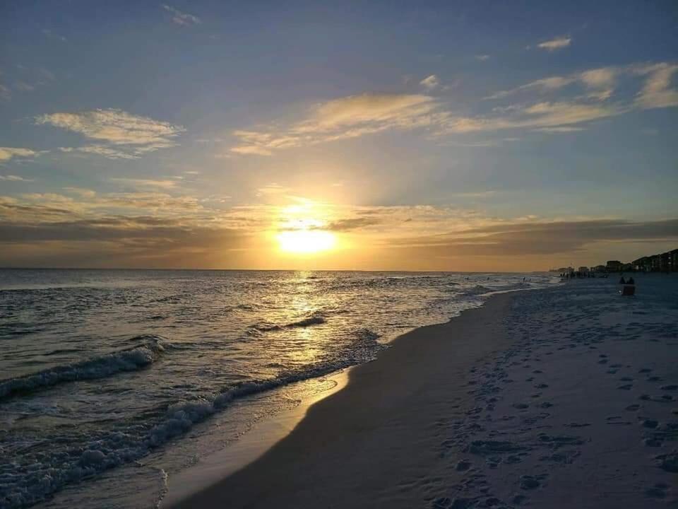 Pink Sunsets At The Palms Of Across From Beach, Heated Pool Shuttle & Dining Hébergement de vacances