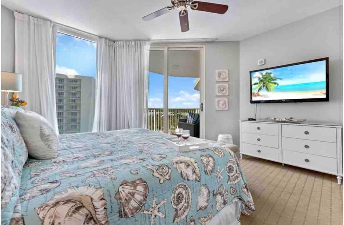Pink Sunsets At The Palms Of Across From Beach, Heated Pool Shuttle & Dining Destin